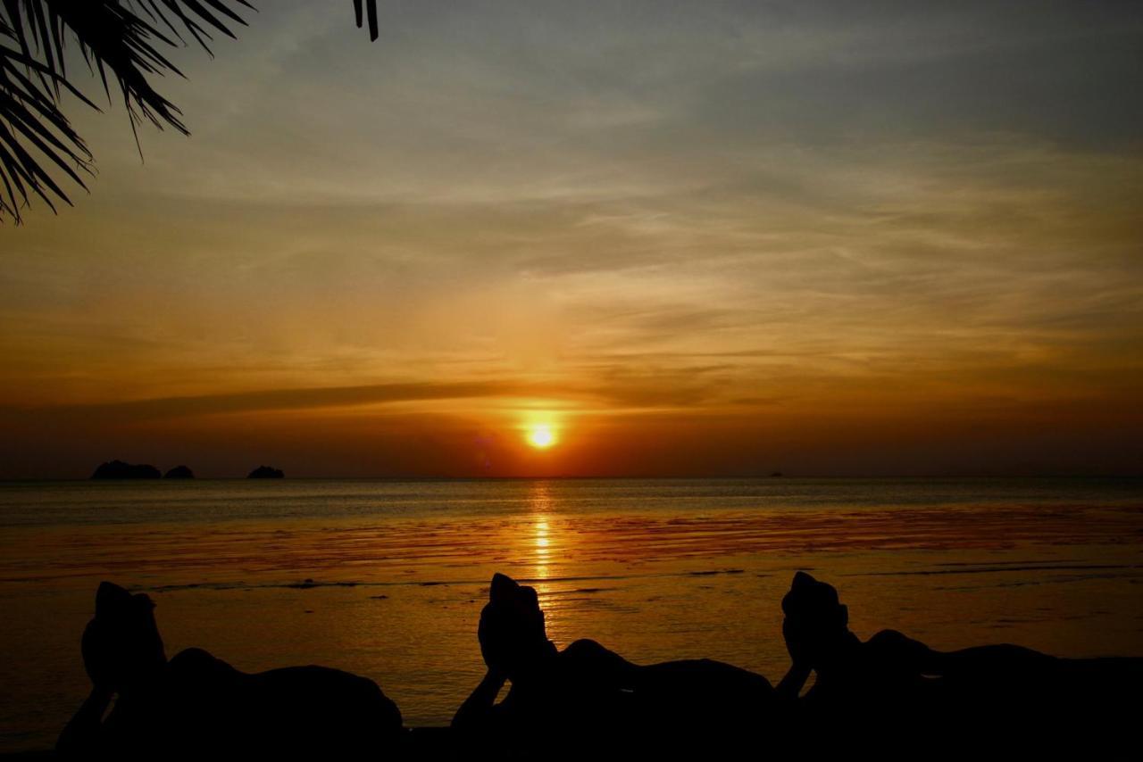 Sibaja Palms Sunset Beach Luxury Villa Taling Ngam-stranden Eksteriør billede